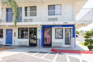 Motel 6-Bakersfield, CA - Convention Center - Bakersfield - 3