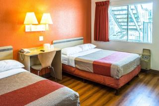 Motel 6-Bakersfield, CA - Convention Center - Bakersfield - 8