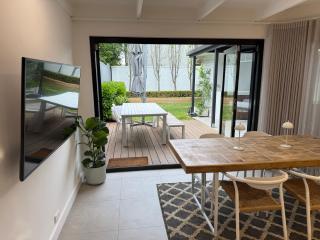 Beautiful cottage 10 minutes walk from the Adelaide CBD - 6