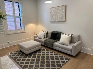 Beautiful cottage 10 minutes walk from the Adelaide CBD - 3