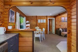 3KM To Downtown-Sunny Deck With Views-3BR - 9