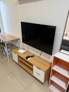Trefoil Studio Unit near Setia City Mall - 3