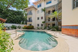 Tropical Balcony 10-minute walk to Adventures - 7