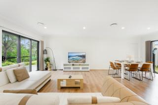Kellyville Spacious Modern House Park&Lake - 8