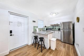 CASA MARE 1BR Steps from the Ocean - 8