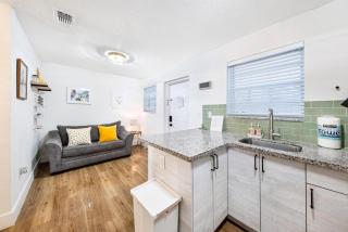 CASA MARE 1BR Steps from the Ocean - 6