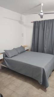 Hermoso departamento con ingreso de vehículo y patio - 7