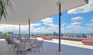 Modern City Pad, 1-Min to Showgrounds - 6