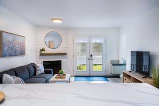 Cranberry Apres Nest Bright Reno Near Blue Mtn - 6