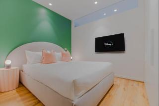 Jade Lane - 2 Queen Bed and Hot Tub with View Parking - 8