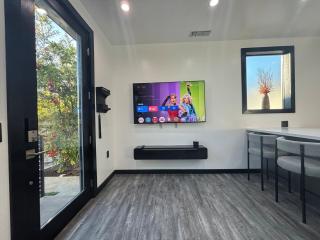 Burbank - Starlight Hills Private Luxury Guest House - 6