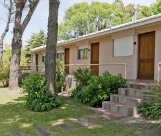 Monserrat Bungalows Con pileta y parrilla - 9