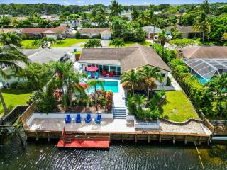 Waterfront w Htd Pool, Tiki Hut, Billards, Bar - 0
