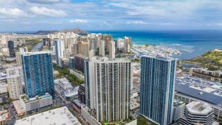 Honolulu Luxury Condo w Resort Amenities Private Courtyard Access - 8