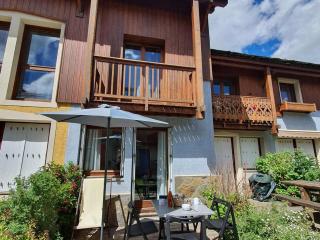 Chalet alpin confortable · 8 personnes · Navette ski · Wifi gratuit - FR-1-358-158 - Le Bez - 1