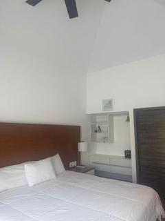 Villas LM Monterrico H8 con salida a piscina - 2