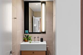 The Queensbridge Building New 2bd Designer Suite - 6