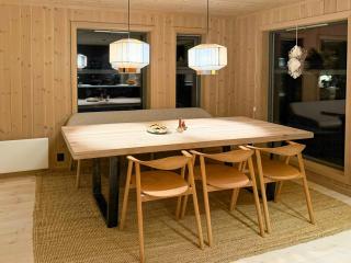 Modern Cabin With Ski-Inout Near Birken Trails - 3