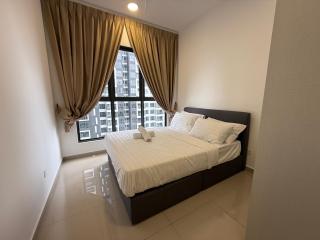 NEW 3R2B FamilyHome Puchong 6-8 pax - 4