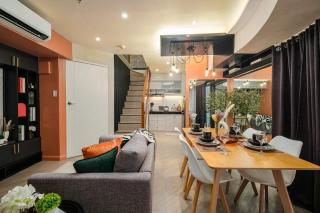 2BR Modern Decor Condo in BGC - Manila - 1