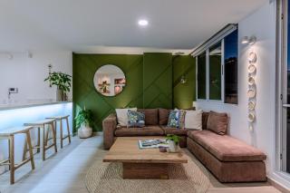 Brand NEW 2 bedroom in Manila - 3