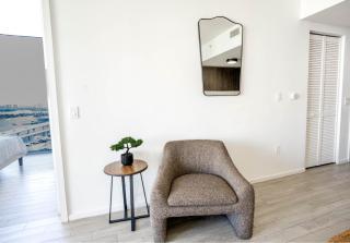 Lush Rustic Modern 3BED 2 BTH Retreat in the Heart of Downtown Miami - Miami - 6