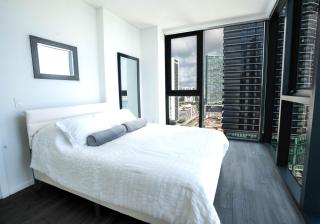 Lush Rustic Modern 3BED 2 BTH Retreat in the Heart of Downtown Miami - 2