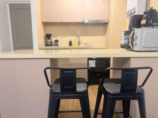 Comodo remodelado a pasos de Costanera y Metro - 6