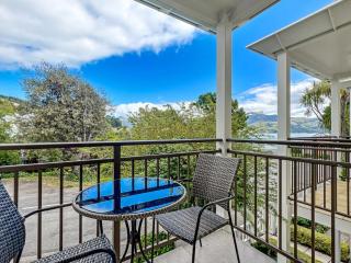 Peaceful 2-Bedroom Retreat with Harbour Outlook - 3