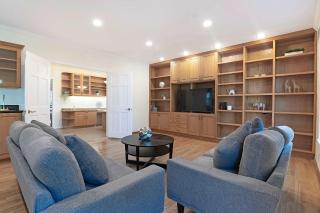 Spacious 4BR Spanish Villa In Hancock Park - 2