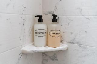 Broadview Modern Comfort for Work & Play - 8