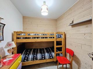 Appartement lumineux proche centre ville avec balcon et parking - FR-1-693-121 - Châtel - 4