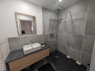 Superbe logement skis aux pieds, calme avec parking, près Montgenèvre - FR-1-445-233 - 1