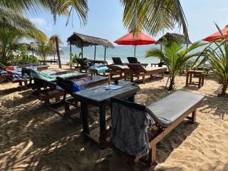 IN Lanka Hotel and Restaurant - 9