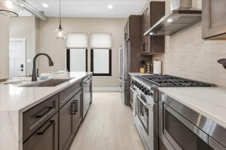 Brand New 4BR house w Patio and skyline views - 5