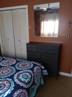 1 BEDROOM KITCHEn BATHROOM ApT - 6