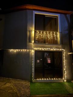 The Fireplace ROOM - 9