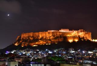 Dylan Cafe And Guest House - Jodhpur - 9