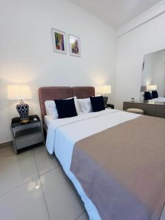 Celestial Negombo Premium Resort Pool View Apartments - 9