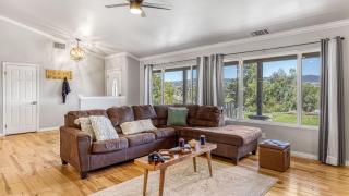 Temecula Wine Country Home w Pool Hot Tub Game Room Vineyard Views - 4