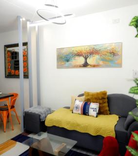 Clark Stays Yellow - 2