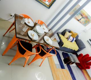 Clark Stays Yellow - 3