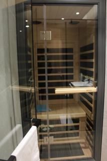 Ecopark Landmark1 Onsen 2-bedroom apartment, sauna - 2