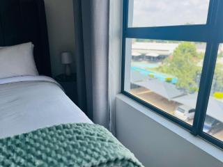 The Luxurious Retreat in Kyalami - 7