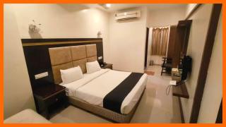 Hotel Abhijyoti Raghawan Near Railway Station # Shri Mahakaleshwar Jyotirlinga Temple #- Free Wifi and parking - BEST HOTEL - Ujjain - 0