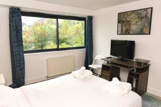 Centrally Located Apartment Hyde Park - London - 8
