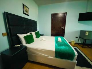 Premium City Guesthouse - 4