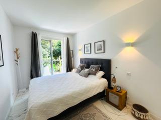 Modern appartment & Pool & seaview in St Tropez - 7