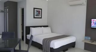 Anilao Awari Bay Resort - 8