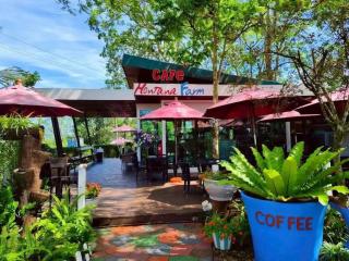 Montana Cotswolds Resort - 5